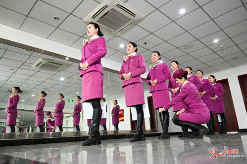 修內(nèi)功 展形象 重慶鐵路備戰(zhàn)“五一”黃金周禮儀服務(wù)